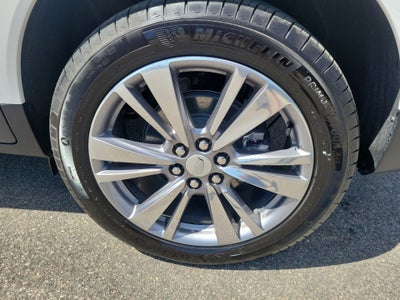 2025 Cadillac XT5 FWD Premium Luxury