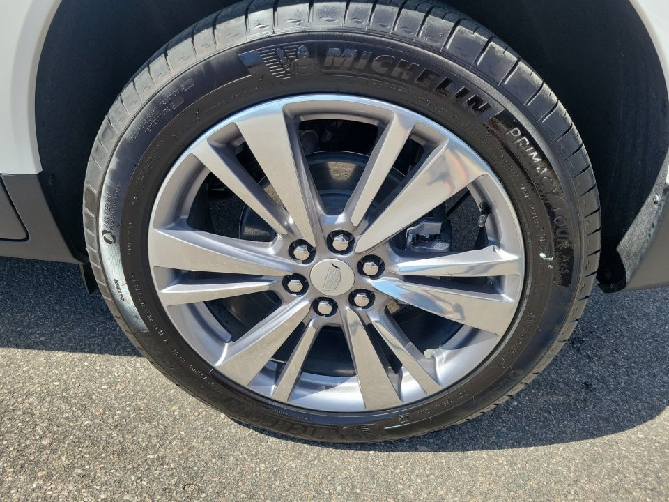 2025 Cadillac XT5 FWD Premium Luxury