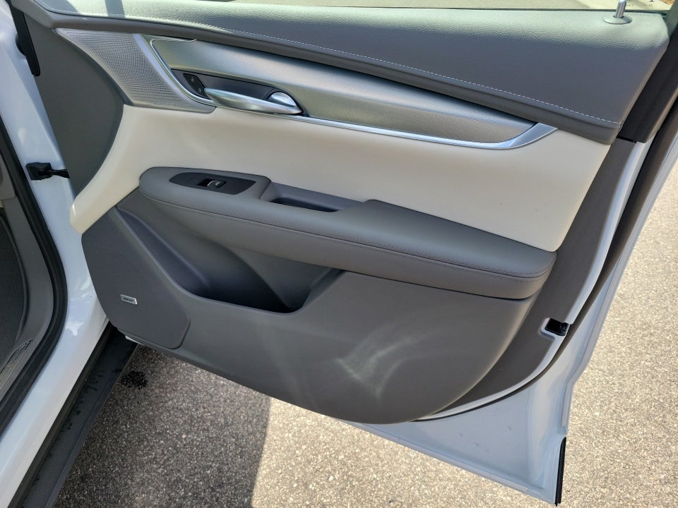 2025 Cadillac XT5 FWD Premium Luxury