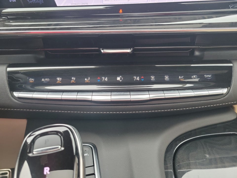 2024 Cadillac Escalade ESV 4WD Premium Luxury