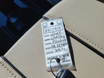 2024 Cadillac Escalade ESV 4WD Premium Luxury