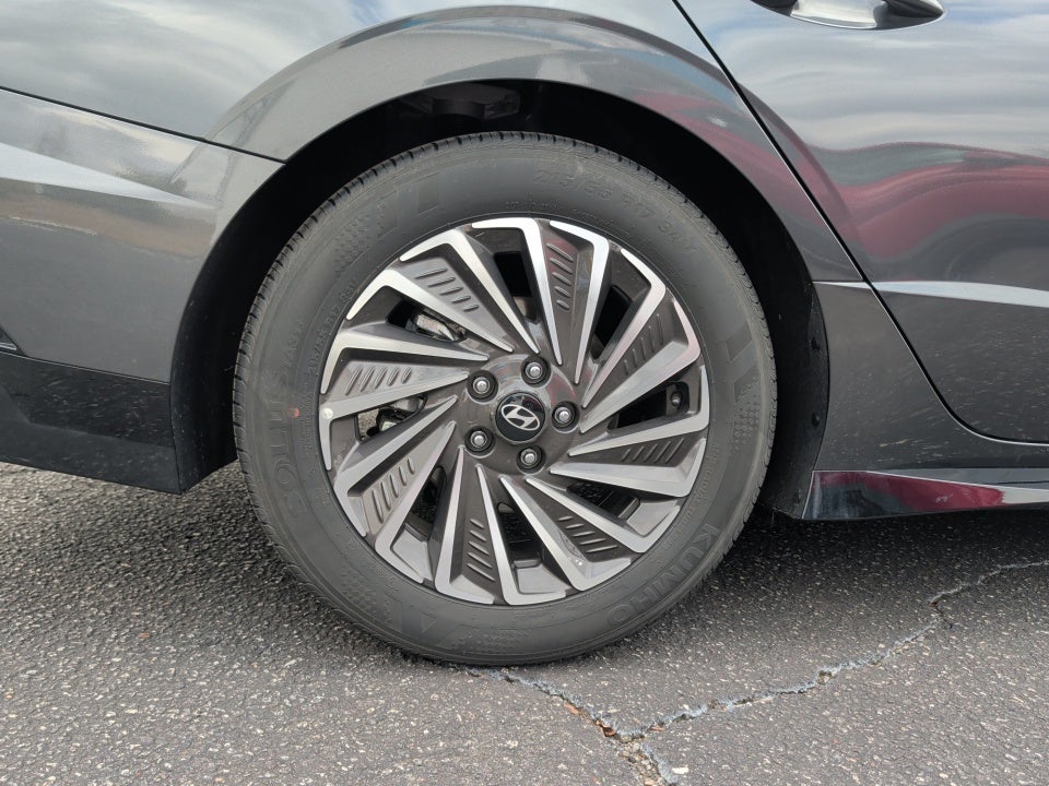 2025 Hyundai Sonata Hybrid Limited