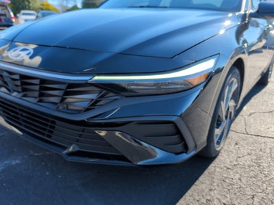 2025 Hyundai Elantra Hybrid SEL Sport