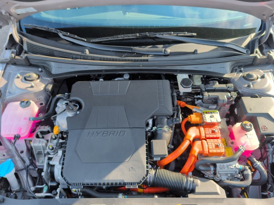 2025 Hyundai Elantra Hybrid Limited