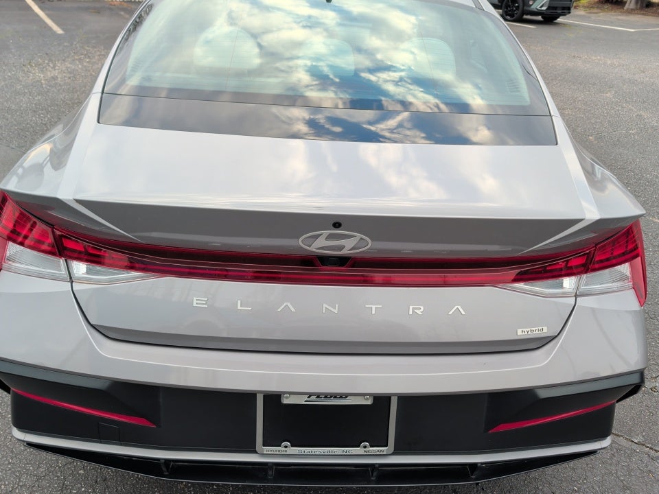 2025 Hyundai Elantra Hybrid Limited