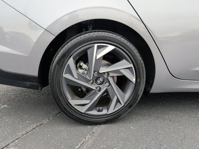 2025 Hyundai Elantra Hybrid Limited