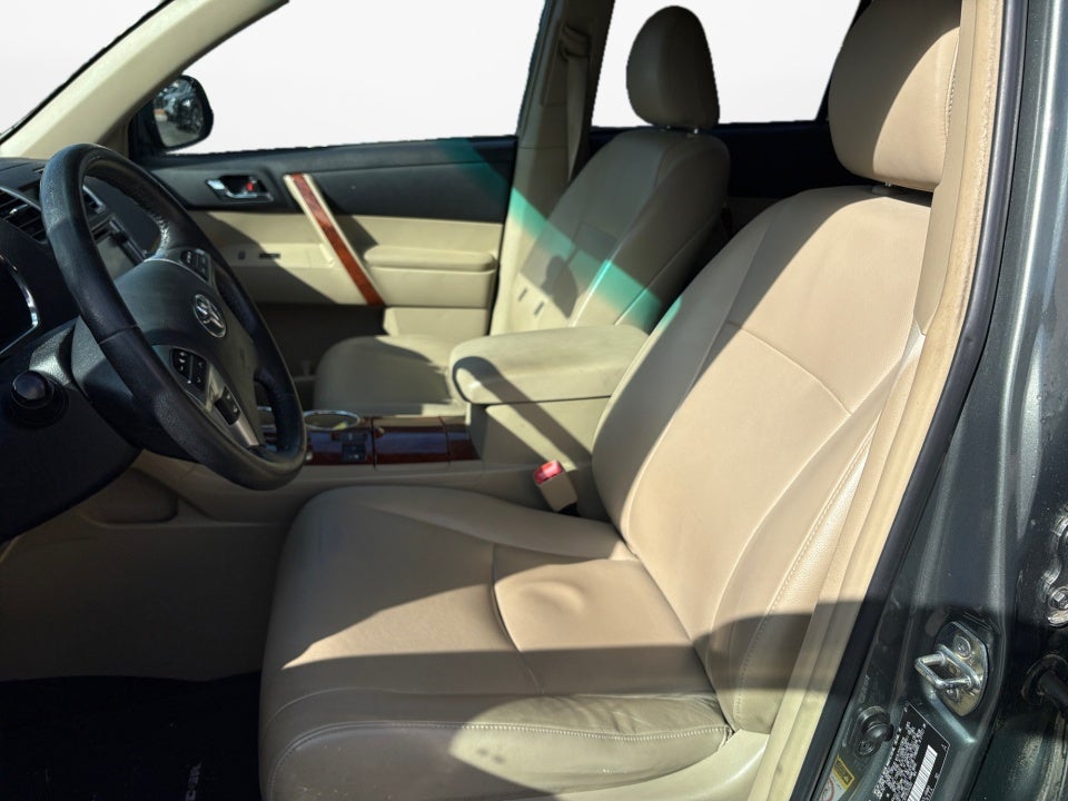 2013 Toyota Highlander Limited V6