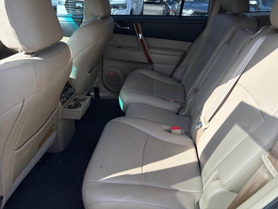 2013 Toyota Highlander Limited V6