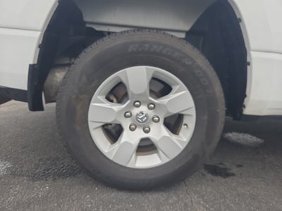 2022 RAM 1500 Big Horn Crew Cab 4x4 5'7" Box