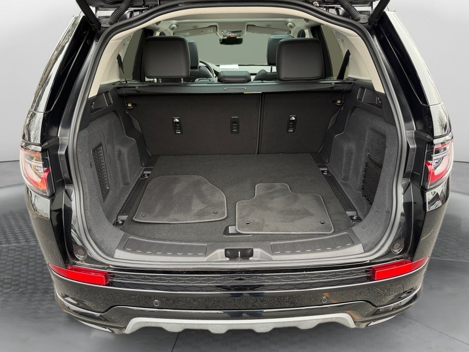 2025 Land Rover Discovery Sport S