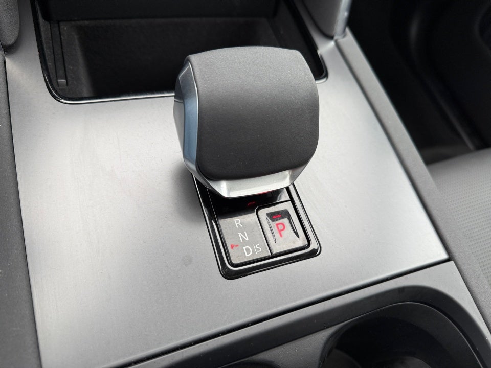 2025 Land Rover Discovery Sport S