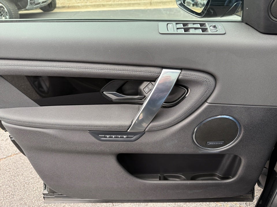 2025 Land Rover Discovery Sport S