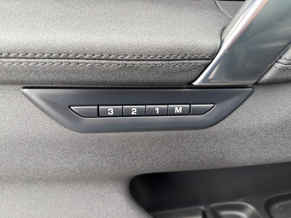 2025 Land Rover Discovery Sport S