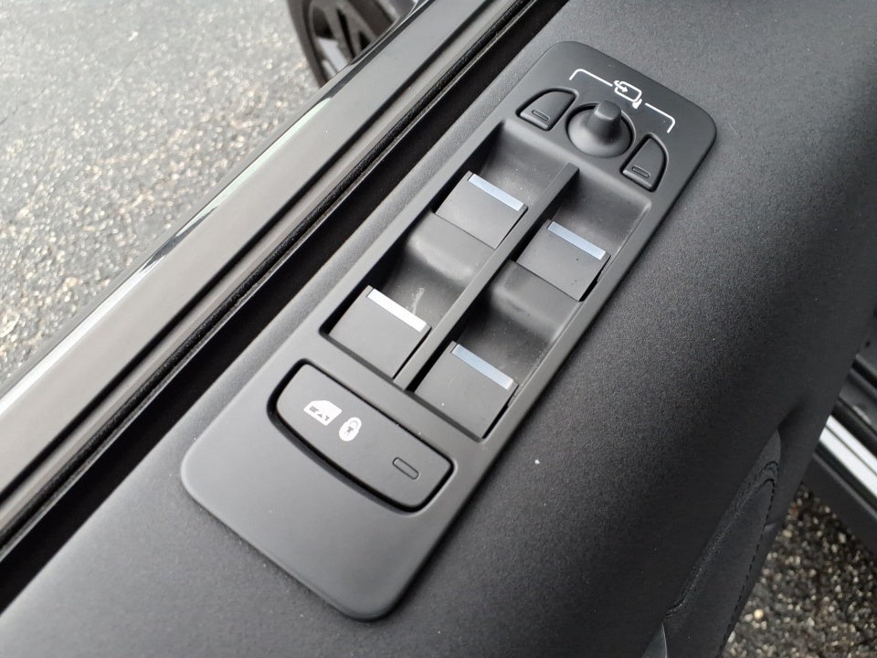 2024 Land Rover Discovery Sport Core S