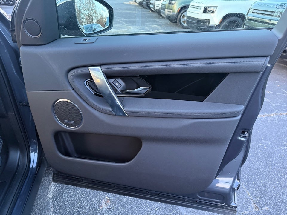 2025 Land Rover Discovery Sport S