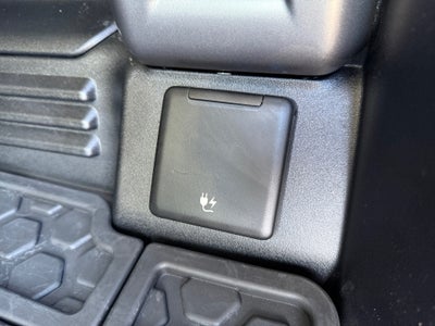 2025 Land Rover Defender 110 P400 S