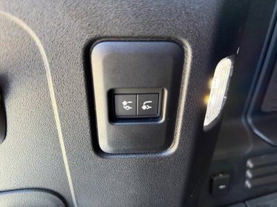 2025 Land Rover Defender 110 P400 S