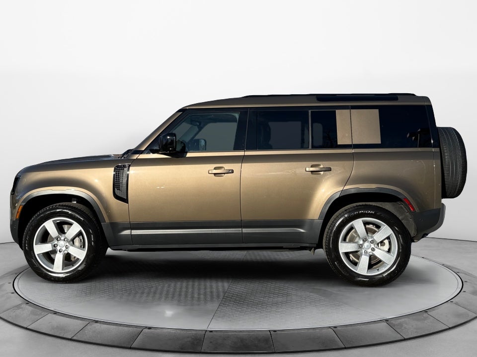 2025 Land Rover Defender 110 P400 S