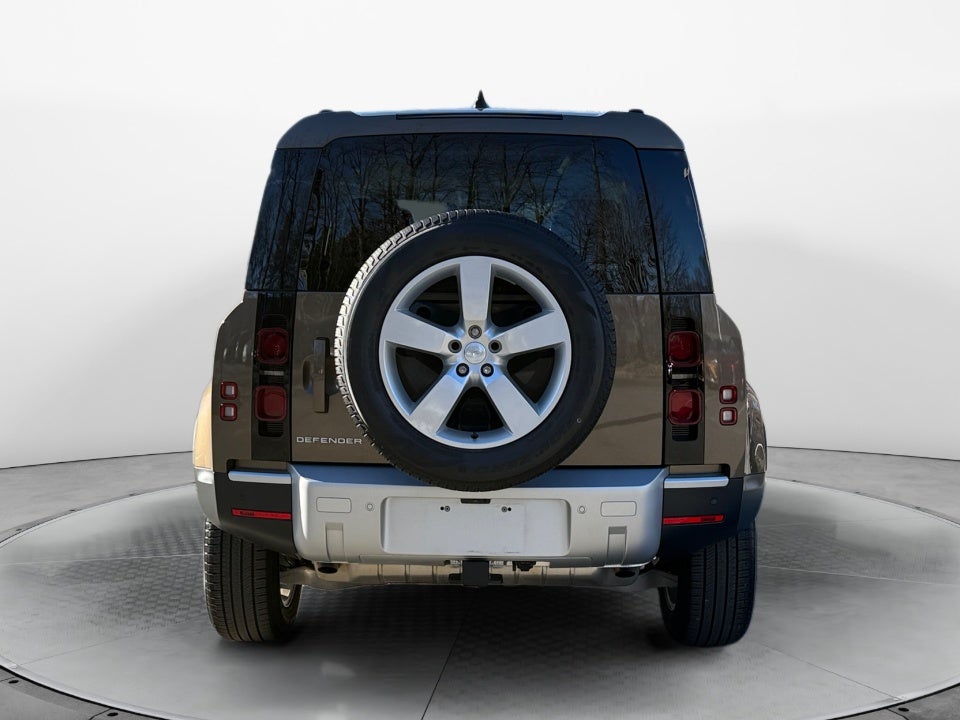 2025 Land Rover Defender 110 P400 S