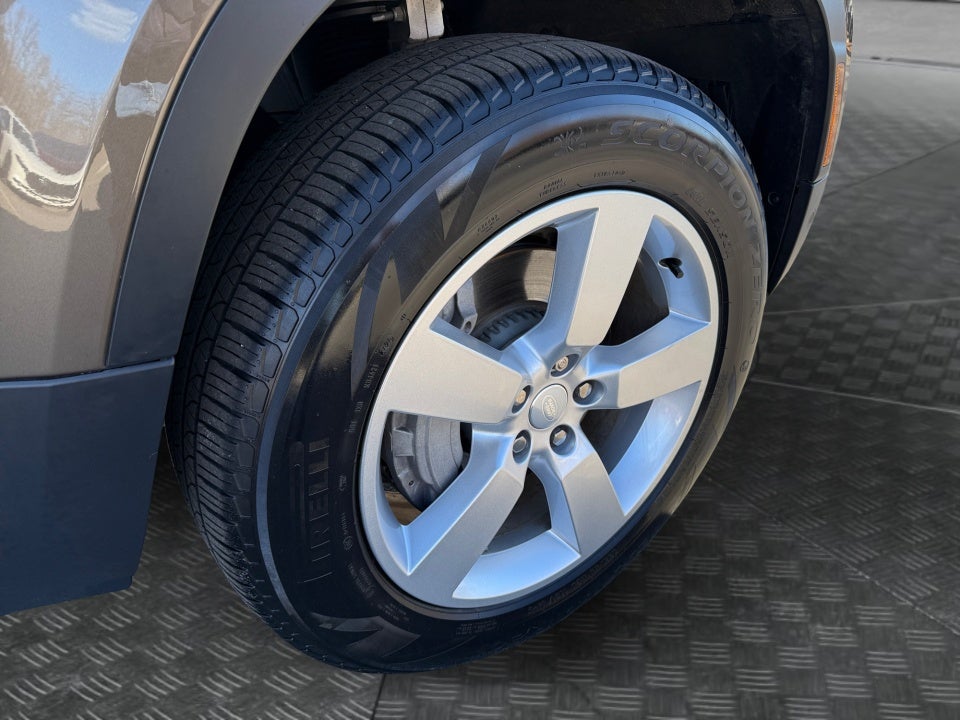 2025 Land Rover Defender 110 P400 S