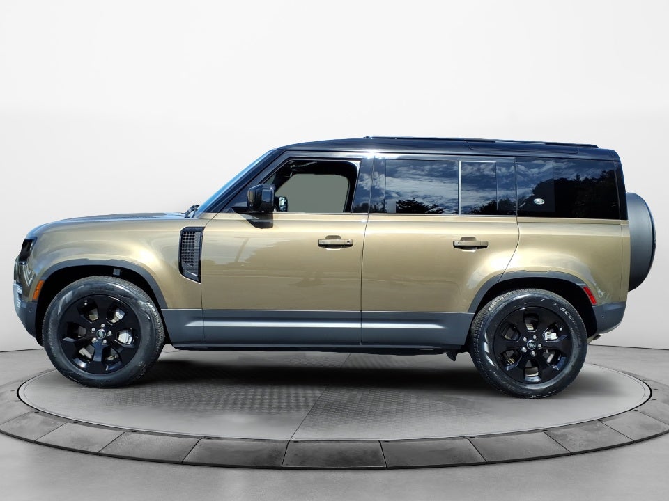 2024 Land Rover Defender 110 P400 S