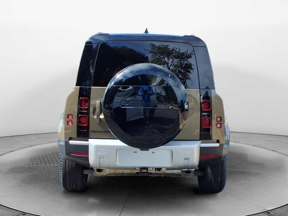 2024 Land Rover Defender 110 P400 S