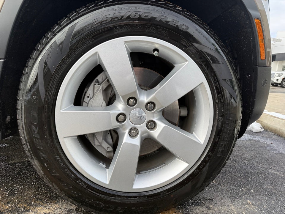 2025 Land Rover Defender 110 P300