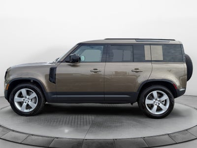 2025 Land Rover Defender 110 P300