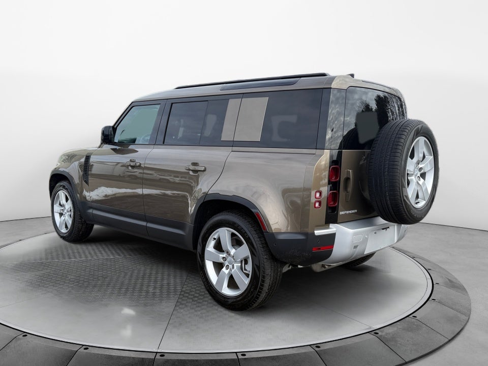 2025 Land Rover Defender 110 P300