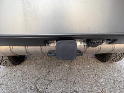 2025 Land Rover Defender 130 P400 Outbound