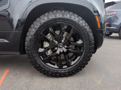 2025 Land Rover Defender 130 P400 Outbound