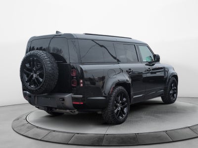 2025 Land Rover Defender 130 P400 Outbound