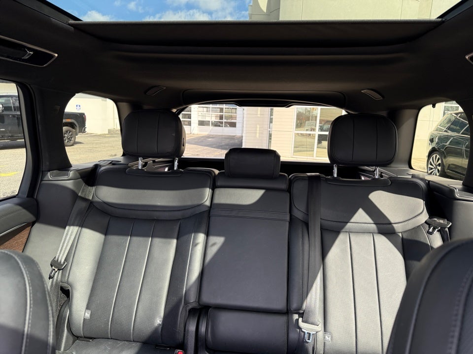 2024 Land Rover Range Rover P400 SE