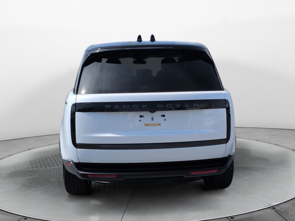 2025 Land Rover Range Rover P400 SE 7 Seat