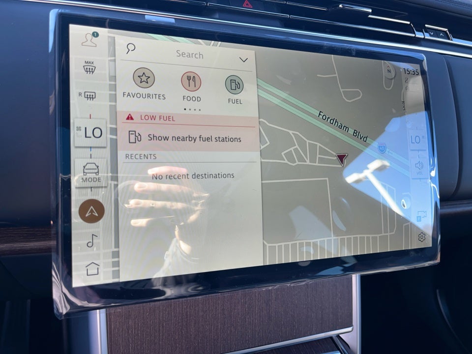 2025 Land Rover Range Rover P400 SE 7 Seat