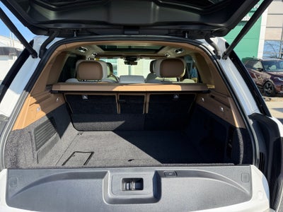 2024 Land Rover Range Rover P615 SV
