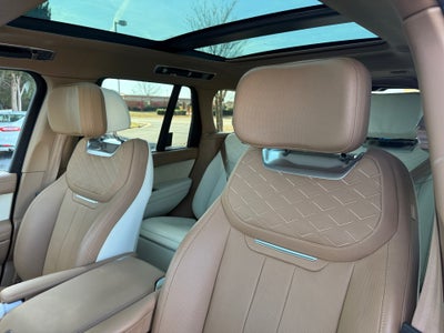 2024 Land Rover Range Rover P615 SV