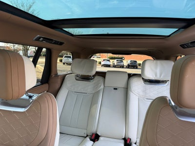 2024 Land Rover Range Rover P615 SV