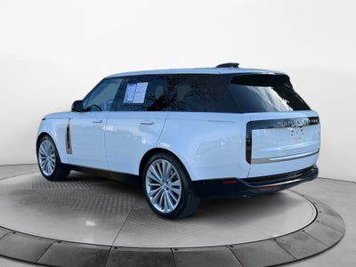 2024 Land Rover Range Rover P615 SV