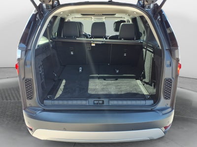 2024 Land Rover Discovery P300 S