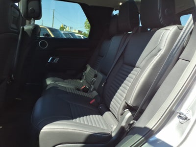 2024 Land Rover Discovery P300 S