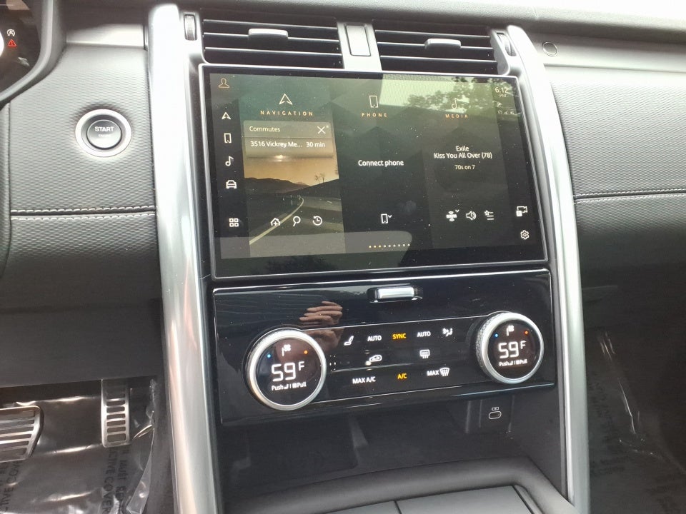 2024 Land Rover Discovery P300 Dynamic SE