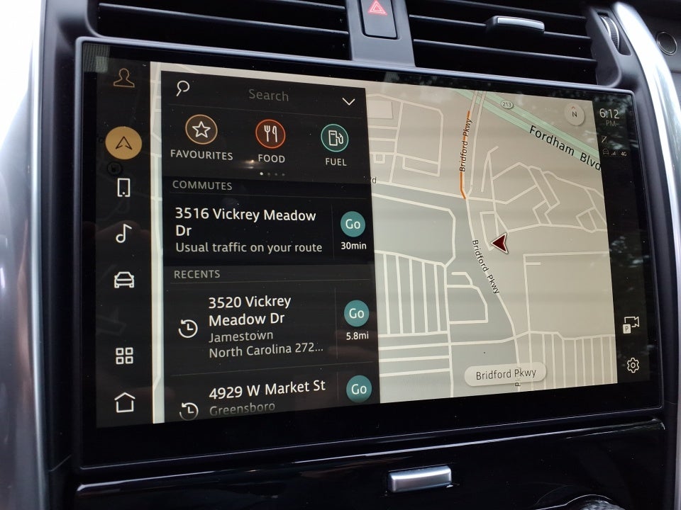 2024 Land Rover Discovery P300 Dynamic SE