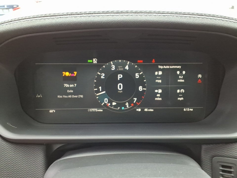 2024 Land Rover Discovery P300 Dynamic SE