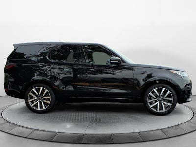 2024 Land Rover Discovery P300 Dynamic SE