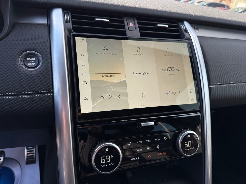 2024 Land Rover Discovery P300 Dynamic SE