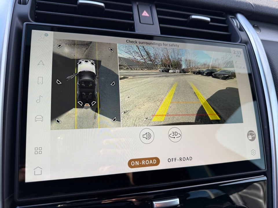 2024 Land Rover Discovery P300 Dynamic SE