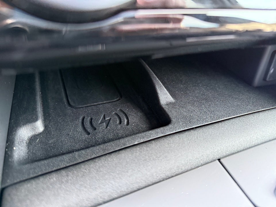 2024 Land Rover Discovery P300 Dynamic SE