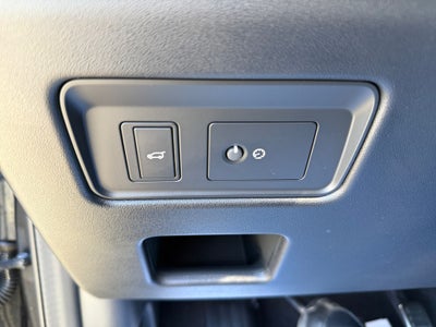 2024 Land Rover Discovery P300 Dynamic SE