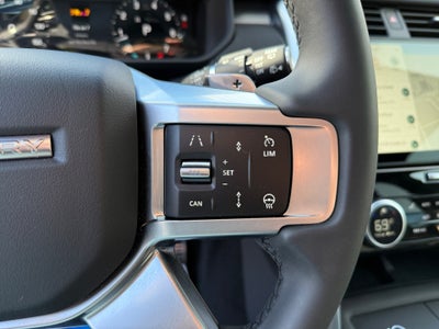 2024 Land Rover Discovery P300 Dynamic SE